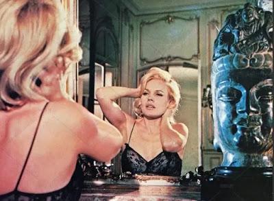 DULCE CUERPO DE DEBORAH, EL (Il dolce corpo di Deborah) (Italia, Francia; 1968) Intriga