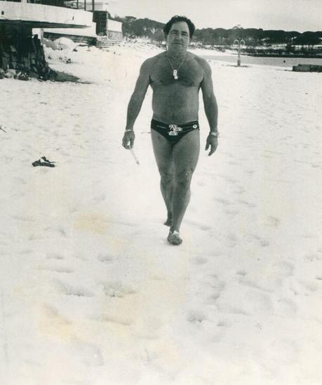 El inolvidable Cioli desafiando a la nieve en la playa