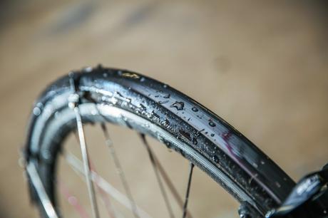 Truco para evitar el frío en los pies al montar en bici