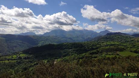 Vista hacia el Aramo desde el Pico Lloe
