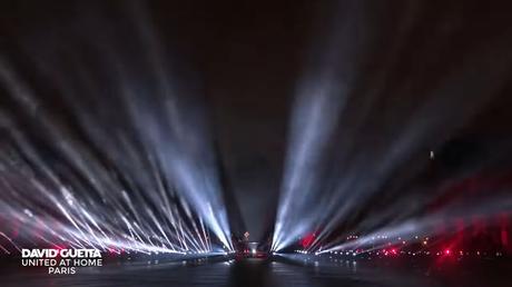 David Guetta y su espectacular despliegue de luz y sonido de año nuevo en el Louvre 6