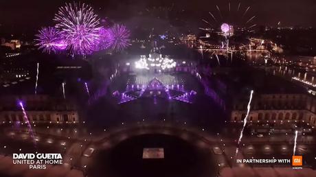 David Guetta y su espectacular despliegue de luz y sonido de año nuevo en el Louvre 56