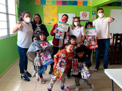 DISFRUTAN MENORES ALBERGADOS EN CASAS HOGAR DE ROSCA DE REYES DONADA POR FUNDACIÓN D’MIK