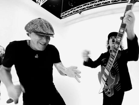 AC/DC, sencillos y precisos en su nuevo videoclip: ‘Realize’