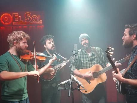 Tucho y Young Forest: ‘Las raíces’ del folk desde El Sol