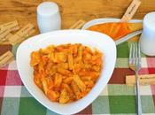 Macarrones pollo tomate hierbas provenzal