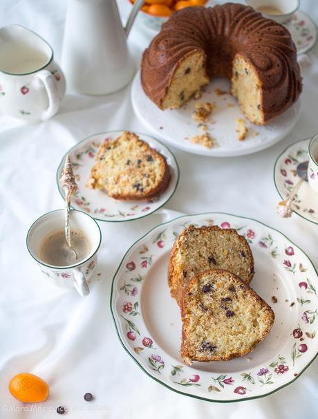 Bundt cake de kumquats y chips de chocolate