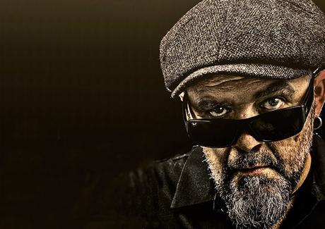 Gene García presenta “Back Door”, single adelanto del nuevo álbum 