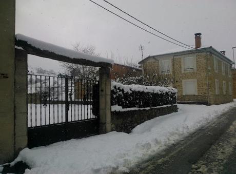 HA NEVADO HA NEVADO