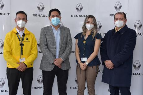 MEDIANTE INNOVADORA ESTRATEGIA RENAULT PRESENTÓ SU GAMA DE PRODUCTO EN QUITO MEDIANTE INNOVADORA ESTRATEGIA RENAULT PRESENTÓ SU GAMA DE PRODUCTO EN QUITO