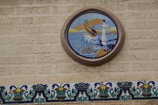 Los futbolistas, el arquitecto y las veraneantes de la periferia en Catalunya Plural