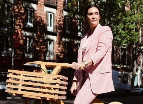 Falda Midi Cuadros Vichy Zara