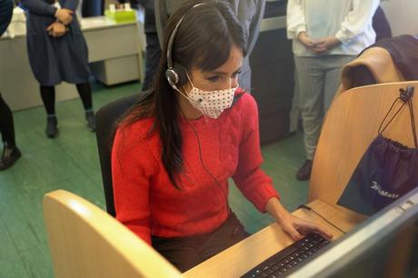 Begoña Villacís visita el centro de Teleasistencia municipal gestionado por ASISPA