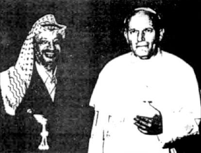 Codex Magica 16: La Mano En El Corazón - Signo De Devoción A Los Jefes Codex Magica 16: La Mano En El Corazón - Signo De Devoción A Los Jefes