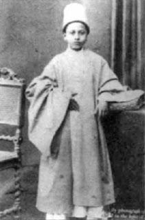 Codex Magica 16: La Mano En El Corazón - Signo De Devoción A Los Jefes Codex Magica 16: La Mano En El Corazón - Signo De Devoción A Los Jefes