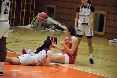 Galería de clics del Segle XXI-Bàsquet Femení Sant Adrià (Liga Femenina 2) Galería de clics del Segle XXI-Bàsquet Femení Sant Adrià (Liga Femenina 2)