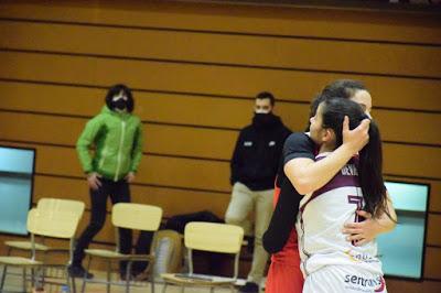Galería de clics del Segle XXI-Bàsquet Femení Sant Adrià (Liga Femenina 2) Galería de clics del Segle XXI-Bàsquet Femení Sant Adrià (Liga Femenina 2)