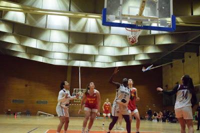 Galería de clics del Segle XXI-Bàsquet Femení Sant Adrià (Liga Femenina 2) Galería de clics del Segle XXI-Bàsquet Femení Sant Adrià (Liga Femenina 2)