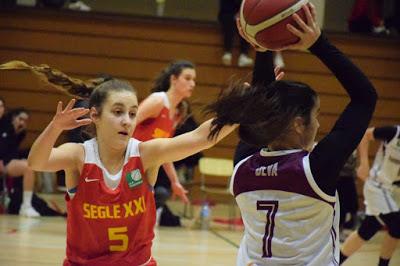 Galería de clics del Segle XXI-Bàsquet Femení Sant Adrià (Liga Femenina 2) Galería de clics del Segle XXI-Bàsquet Femení Sant Adrià (Liga Femenina 2)