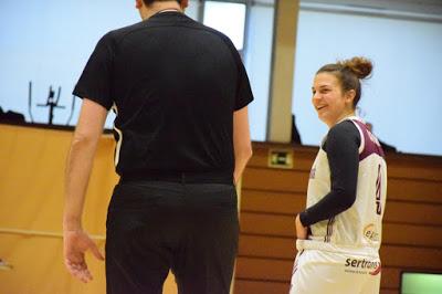 Galería de clics del Segle XXI-Bàsquet Femení Sant Adrià (Liga Femenina 2)