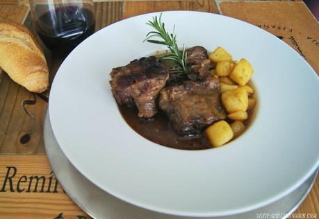 Rabo de buey (sous vide) Rabo de buey (sous vide)