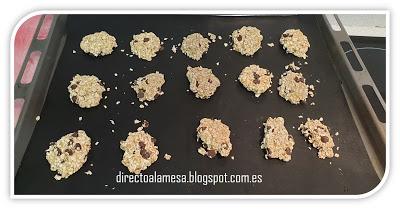 Galletas de avena, plátano y chocolate Galletas de avena, plátano y chocolate