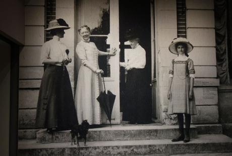 Mary Cassatt Mary Cassatt