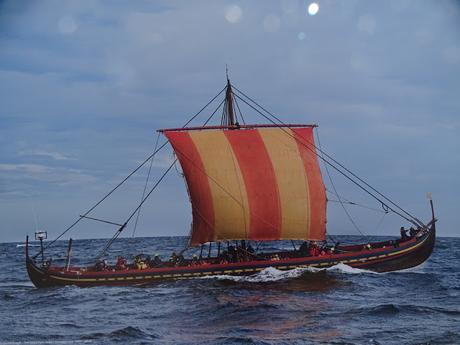 DINAMARCA: LA CATEDRAL DE ROSKILDE Y EL MUSEO DE LOS BARC...