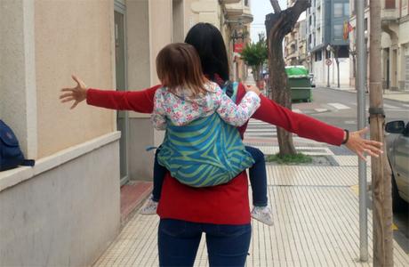 Mochilas portabebés, y mochilas para niños mayores