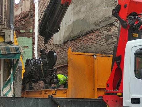 VÍDEO Y FOTOS | Así se despidieron los dos proyectores de carbones del emblemático Cine Adriano 4 VÍDEO Y FOTOS | Así se despidieron los dos proyectores de carbones del emblemático Cine Adriano 4
