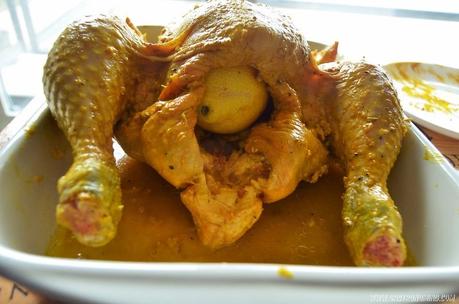 Pollo asado con cúrcuma, sumac y limón