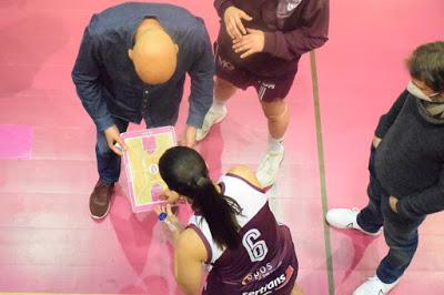 Galería de clics del Bàsquet Femení Sant Adrià-UE Mataró-Femení Maresme (Liga Femenina 2)