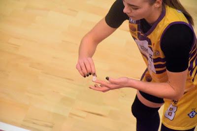 Galería de clics del Bàsquet Femení Sant Adrià-UE Mataró-Femení Maresme (Liga Femenina 2)