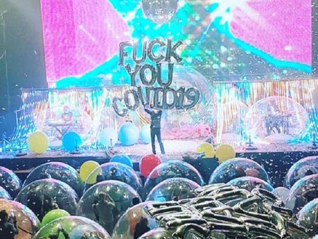 Así fue el concierto de las burbujas de Flaming Lips