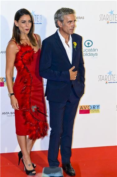 Irene Meritxell e Imanol Arias en la alfombra roja de la Gala Starlite 2011