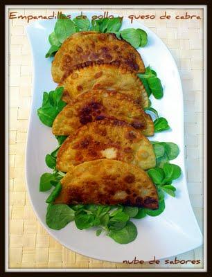 EMPANADILLAS DE POLLO Y QUESO DE CABRA