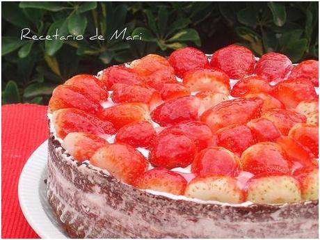 TARTA DE REQUESÓN Y FRESAS TARTA DE REQUESÓN Y FRESAS