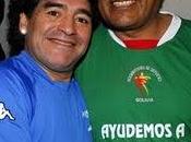 Maradona será condecorado dejarse golear
