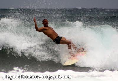 THE FLYING  REBOLLOS