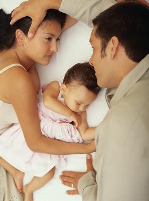 Nuestro colecho y de cómo nuestro hijo decidió dormir solo.