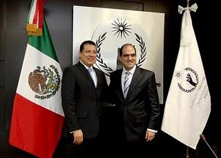 Reunión entre el Consejo Consultivo de la CNDH y  Daniel Karam, director general del IMSS