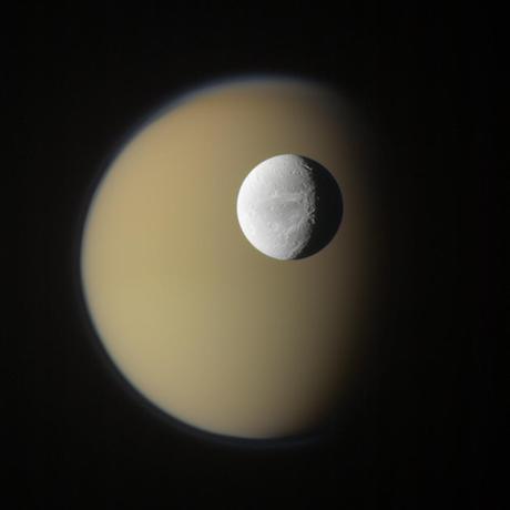 Gordan Ugarkovic – Saturno y sus lunas