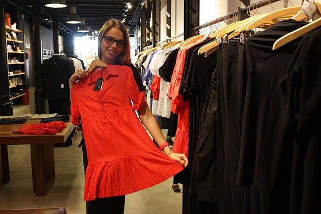 Una tarde en el Salón Miró