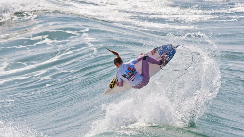 Kelly Slater y Sally Fitzgibbons campeones del US Open of Surfing 2011