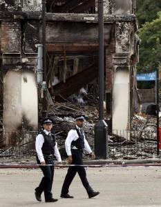 De llamas en Tottenham a párpados con moscas en Somalia