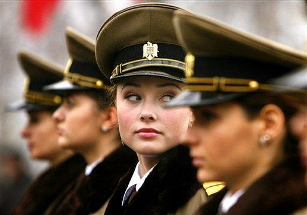 Las militares mas hermosas del mundo