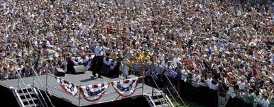 Busca CUATRO oradores para un nuevo programa de Talentos