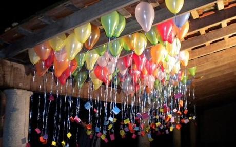 Globos hinchados con helios y con mensajes