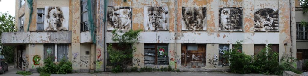 1309724384 0185 1024x252 street art