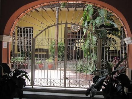 ENTRE EL MUSEO DEL SEÑOR DE SIPAN Y LOS VIEJOS ESPLENDORES DEL PUEBLO DE LAMBAYEQUE